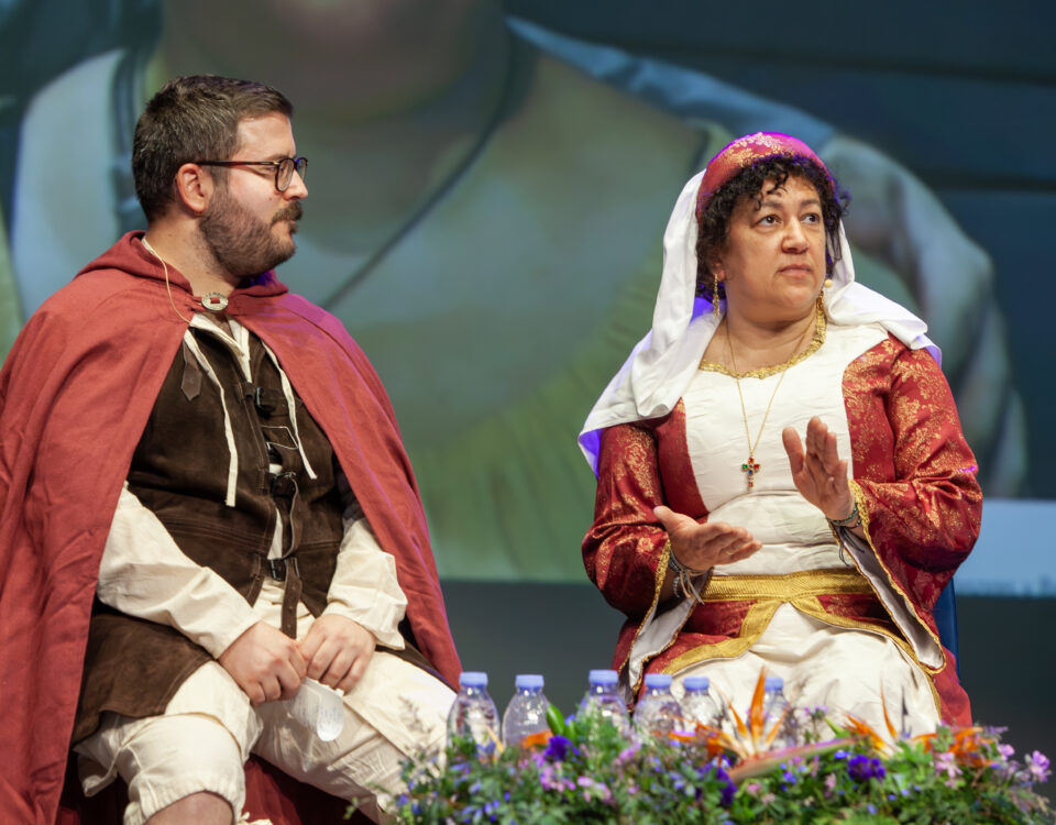 011 Mesa Redonda redes 007